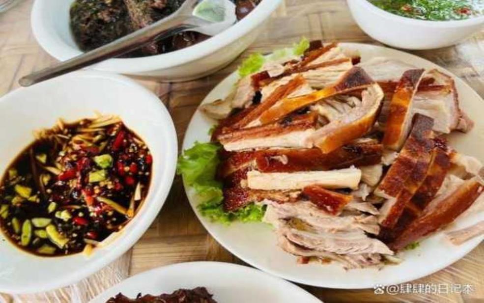 云南旅游景点攻略自由行,有哪些当地特色美食