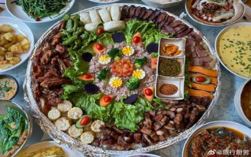  云南旅游景点攻略自由行,有哪些当地特色美食 