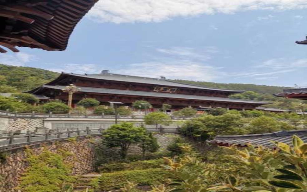 齐齐哈尔万山寺:它到底是寺庙还是古院?