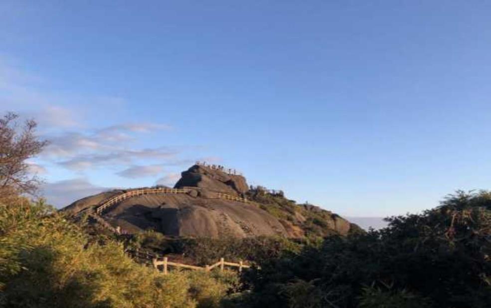  猫儿山门票多少钱：山顶酒店价格贵吗？ 
