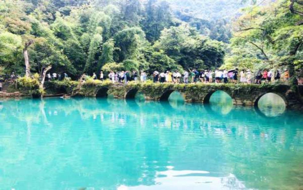  贵州荔波天气,出门要带伞吗 