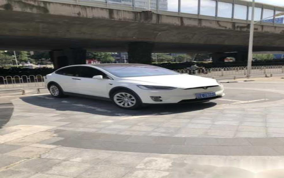  特斯拉 限号： 蓝牌特斯拉限行吗？ 