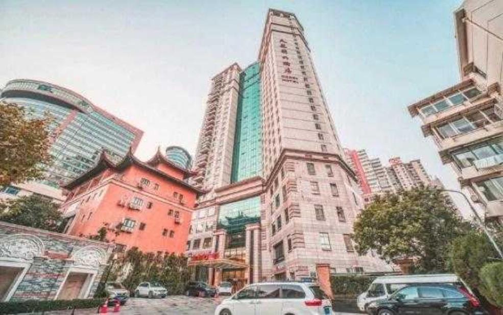  美丽园大酒店，设施齐全吗？方便吗？ 