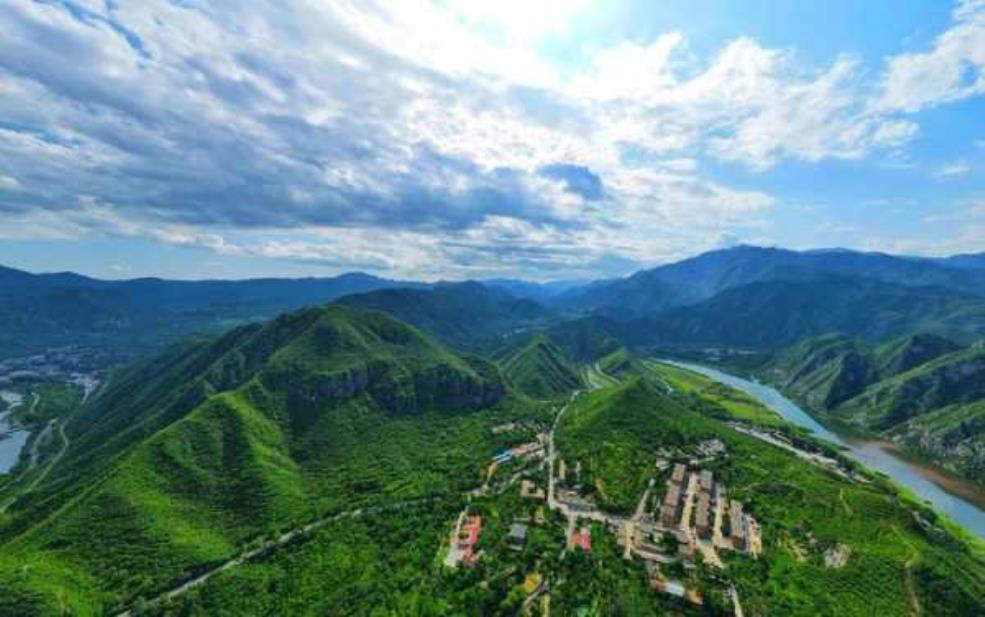  落坡岭旅游攻略, 揭秘最美风景和攻略技巧 