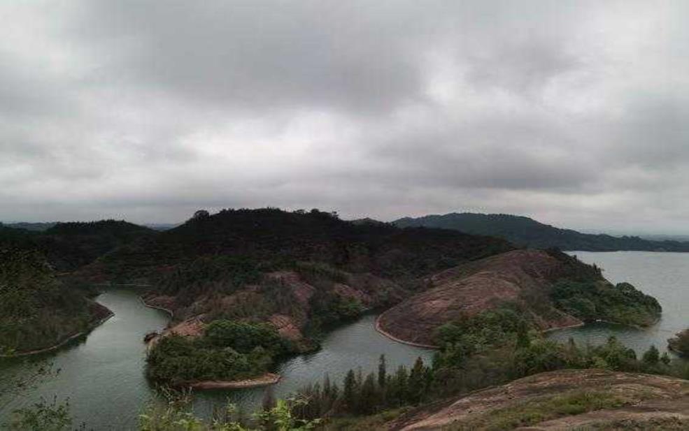  醉仙湖, 腾云驾雾般的美丽之地 