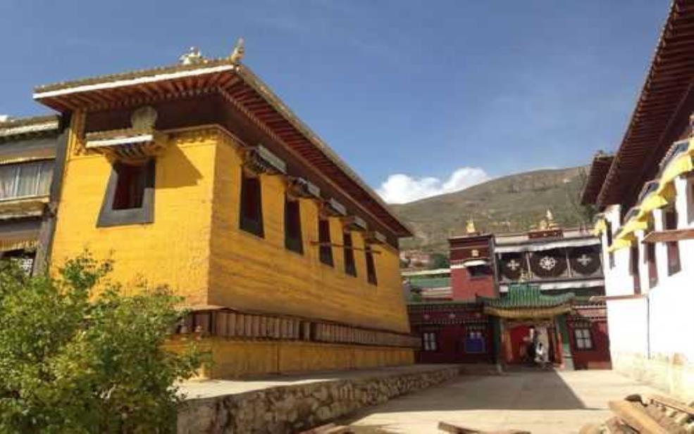  隆务寺简介, 探秘这座历史悠久的寺庙 