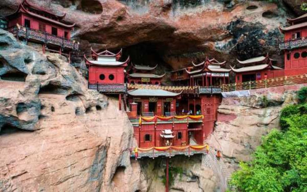  甘露岩寺在哪里, 探寻这座名胜古迹的奥秘 