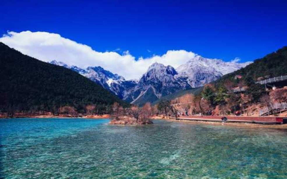  丽江玉龙旅游，探索魅力十大景点！ 