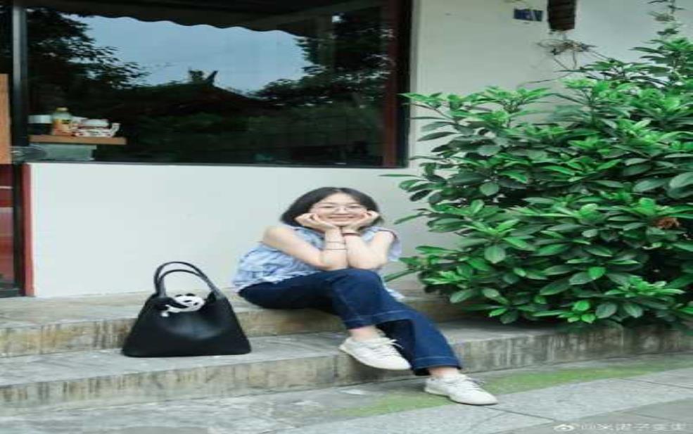 成都旅游穿搭,如何打造时尚舒适的旅行造型?