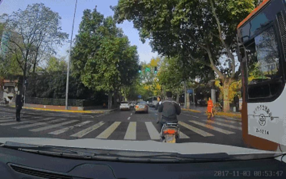  樊羊路拍限行,了解限行政策的新动态 