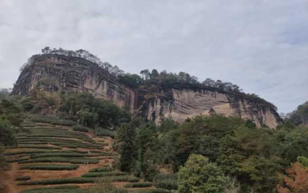  碧岩山，探索自然与历史的奇妙之旅 
