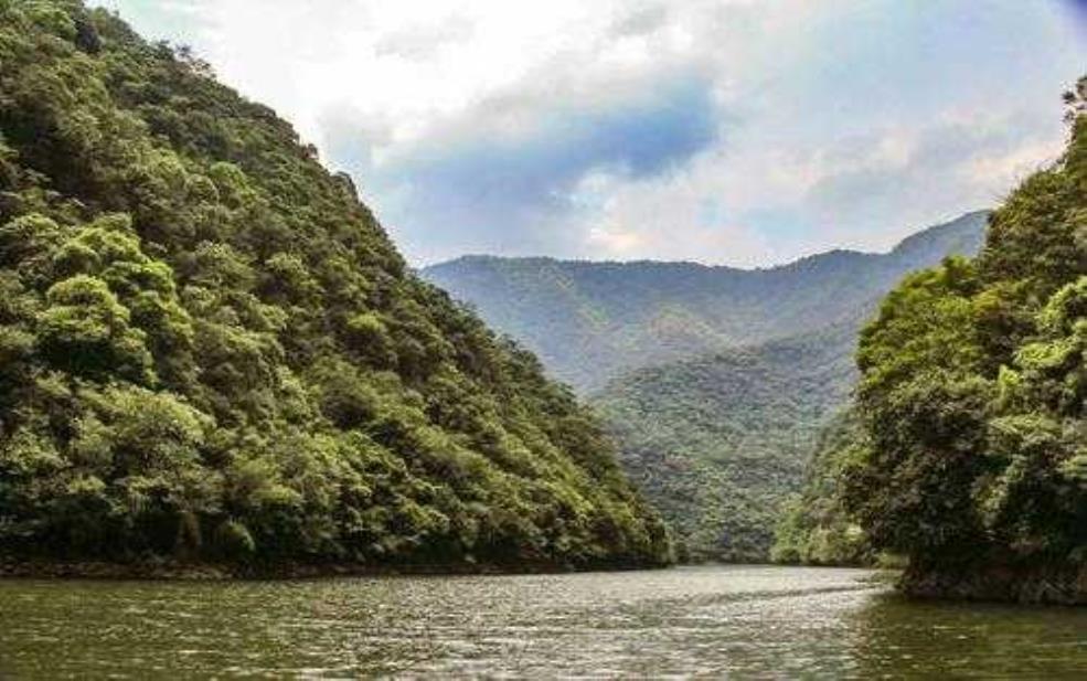  九鹏溪风景区，探索美丽自然之旅 