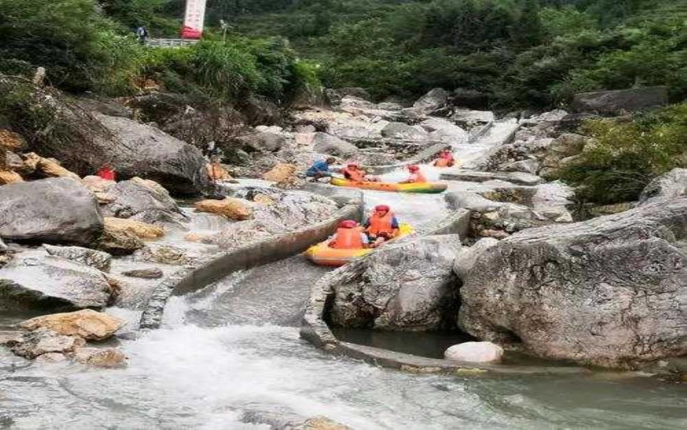 青云峡漂流, 体验刺激与自然美景的完美结合