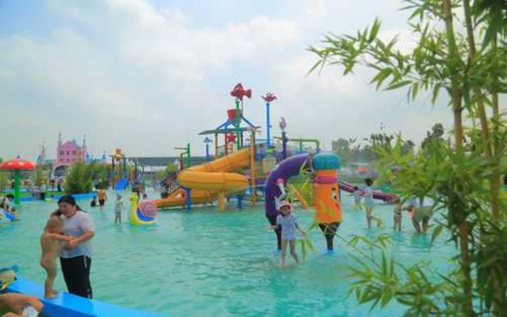  亿龙水上乐园, 夏日亲子游的最佳选择 