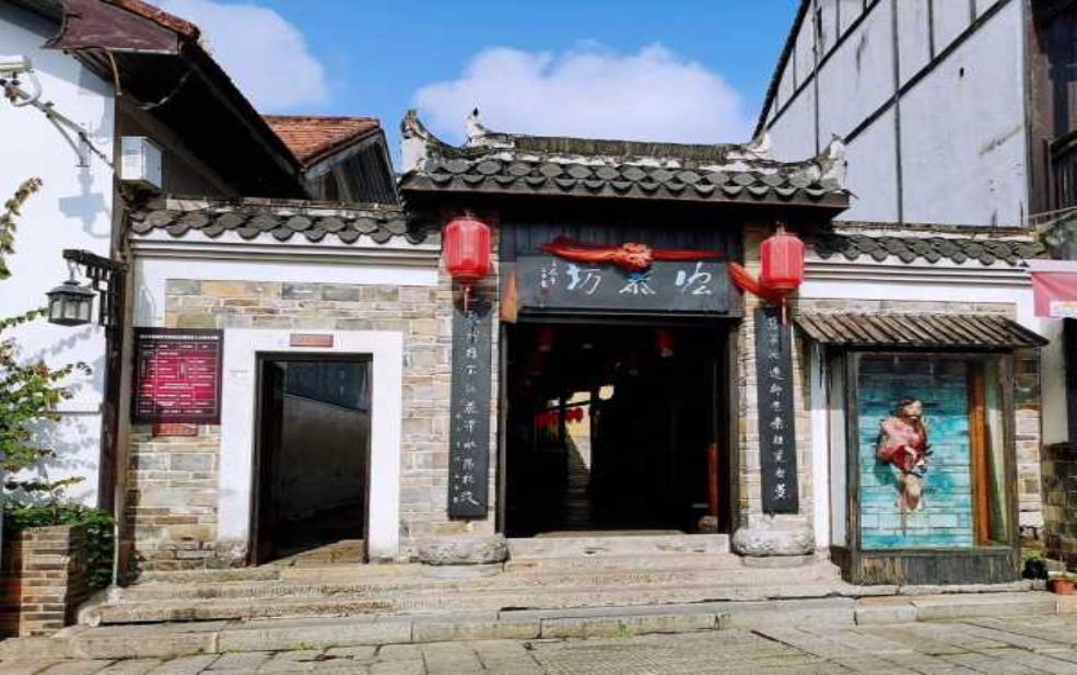 宏泰坊:探寻这座城市的文化与美食之宝