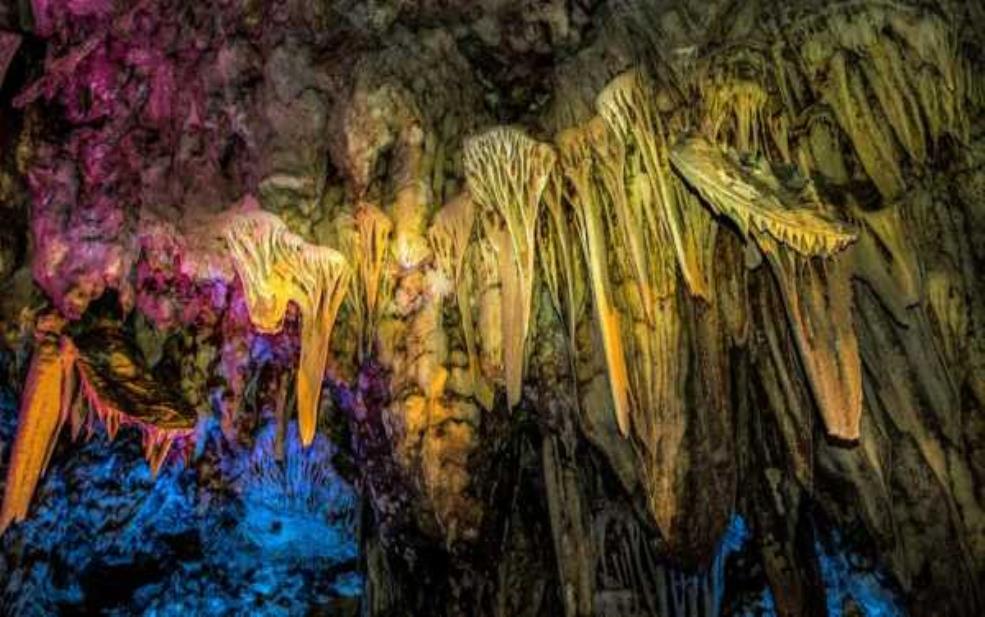 灵巫洞景区, 探索神秘自然奇观之旅