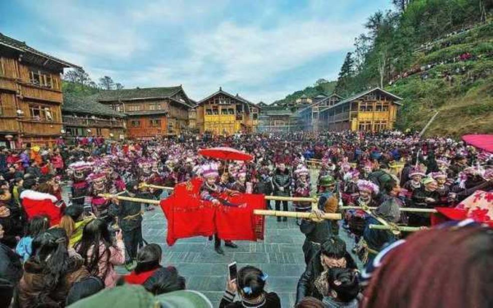飞向苗乡侗寨, 探寻少数民族的独特魅力
