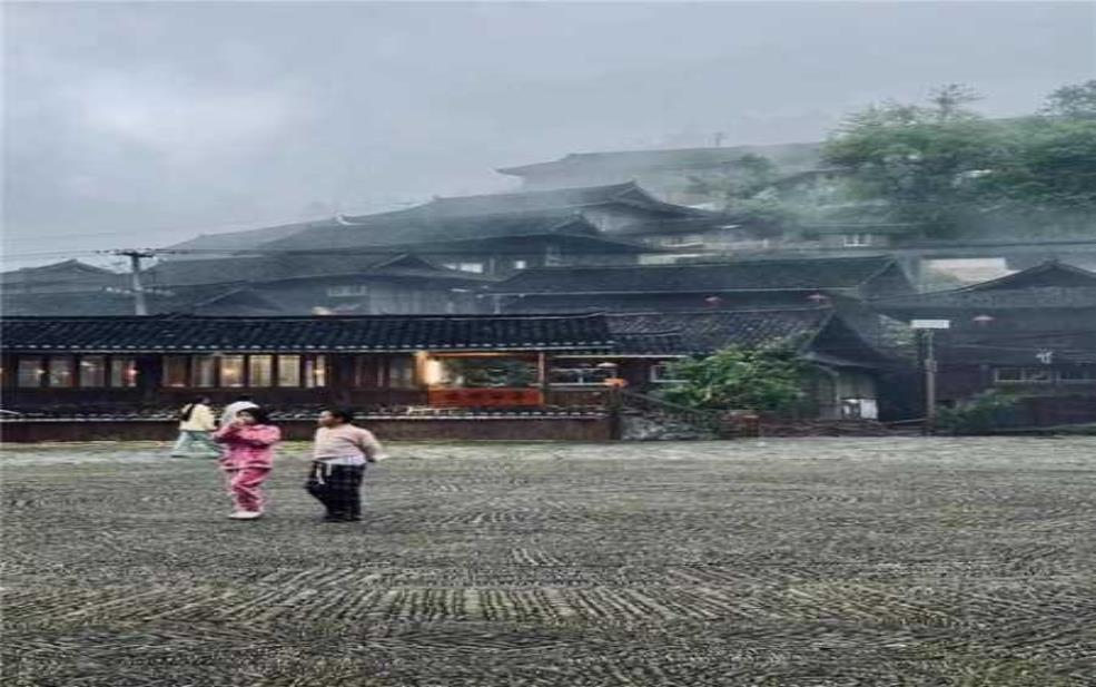  乌东苗寨的独特魅力，为什么值得一游？ 