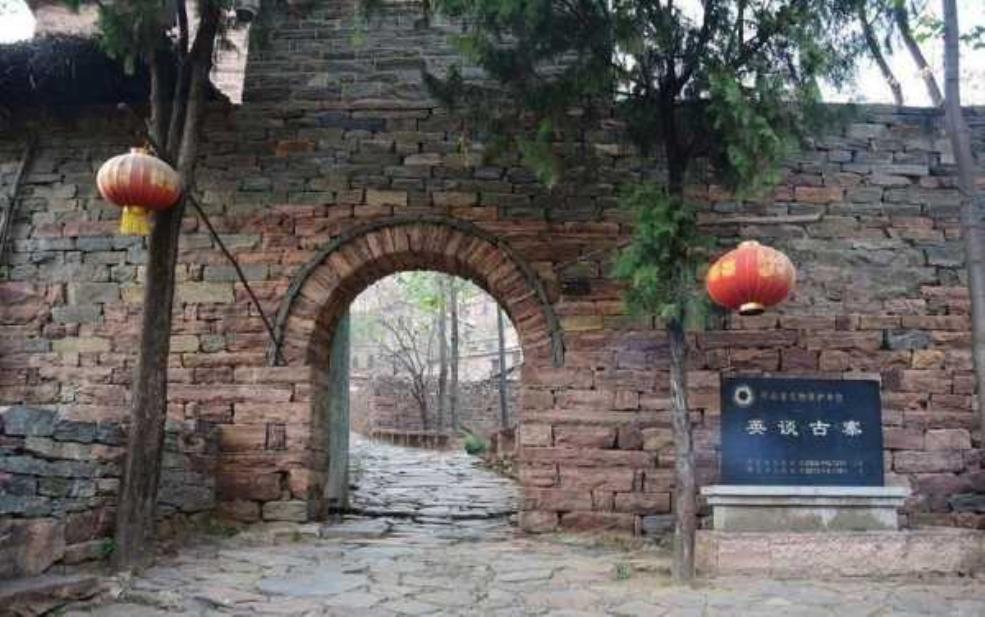  英谈古寨，探秘历史与文化的交汇点 