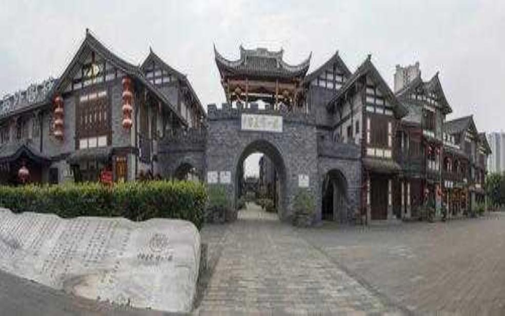 荣布镇:探索这座小镇的独特魅力与风景