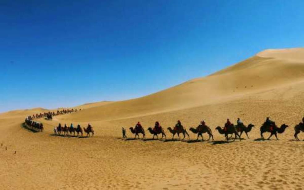  七月新疆旅游, 探秘丝绸之路的魅力 