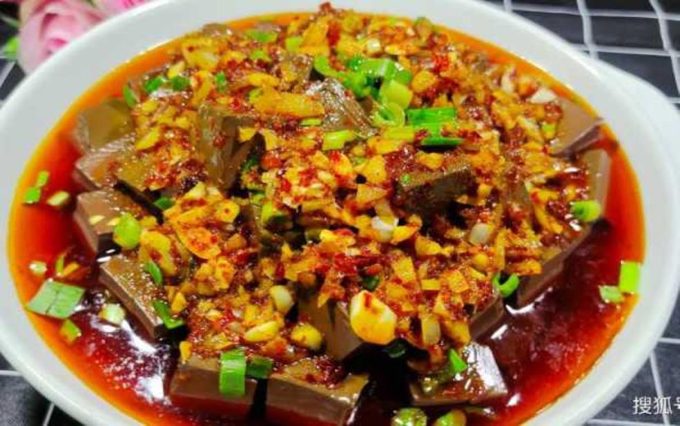  麻辣羊血，如何制作出正宗美味？ 