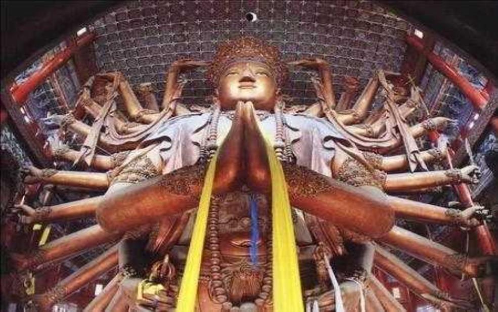  金湖大佛寺：漂来木质大佛像的传奇？ 