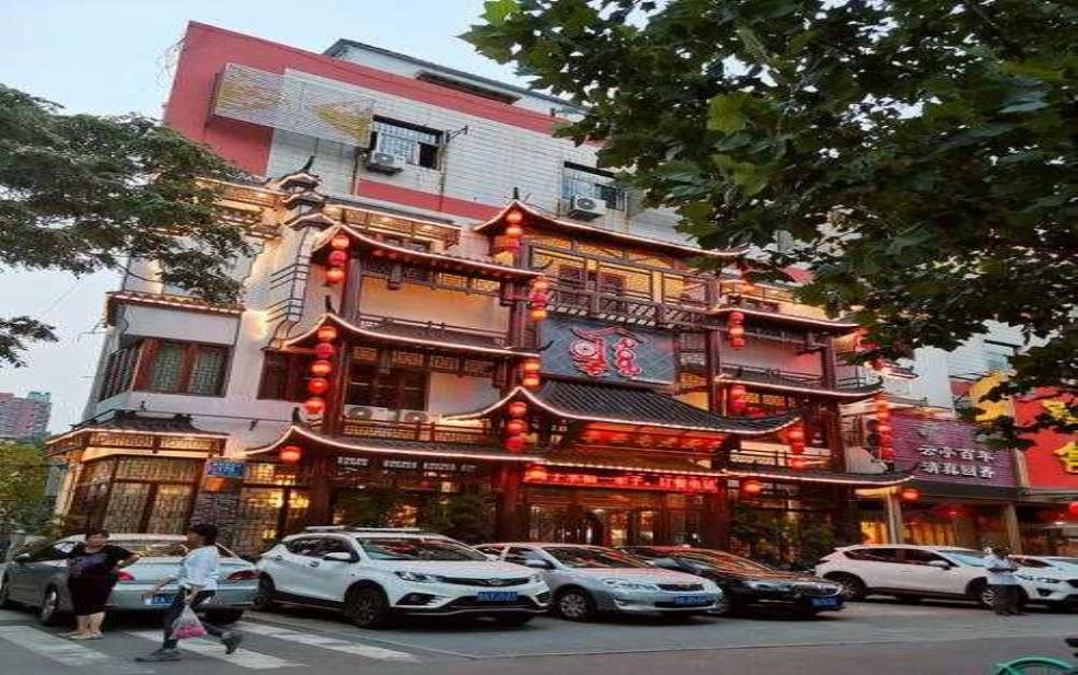 老地方酒楼_品味地道美食的首选之地