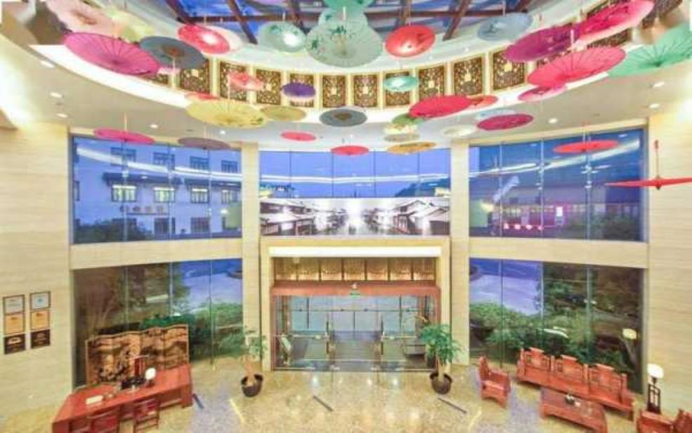 乌镇黄金水岸大酒店_体验奢华与自然的完美结合