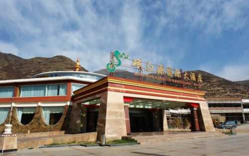 岷江源国际大酒店_体验奢华服务与自然风光