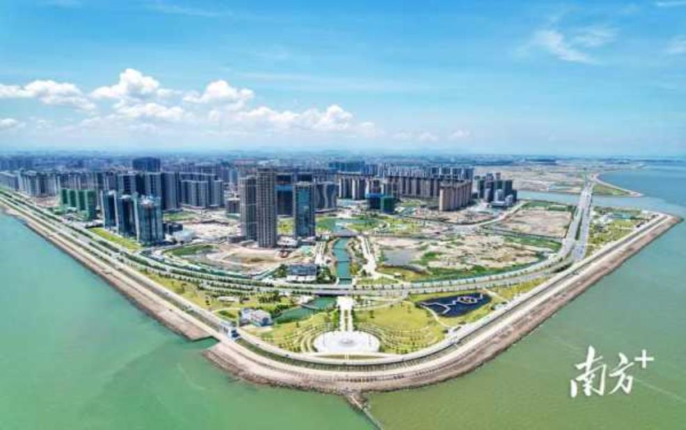  汕头华侨大厦_探寻华侨文化的象征 